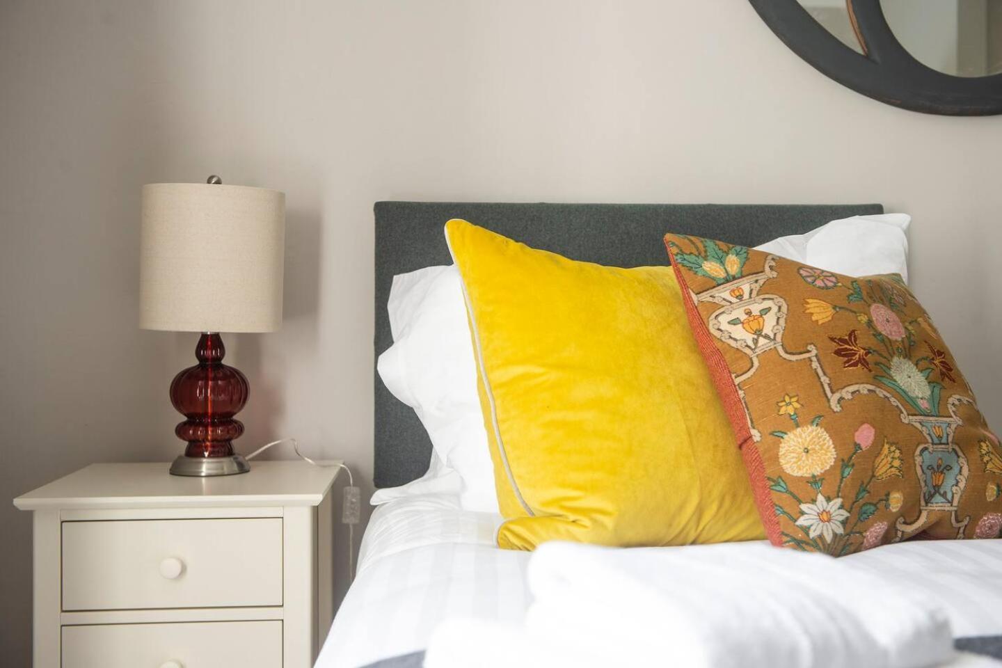 Guestready - Spacious And Beautiful 2Br Flat In Morningside エディンバラ エクステリア 写真