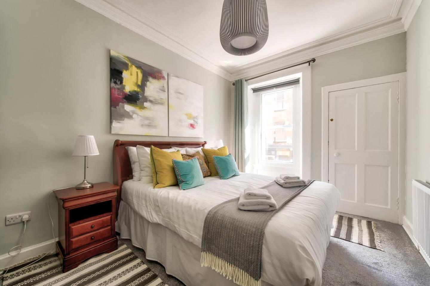 Guestready - Spacious And Beautiful 2Br Flat In Morningside エディンバラ エクステリア 写真